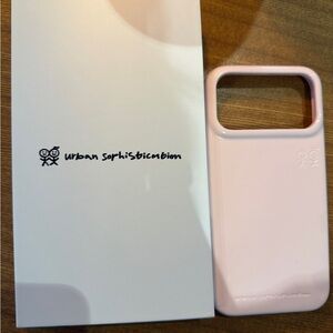 Urban Sophistication The Skinny Case - 17 Pro Max - Strawberry Frozen Yogurt
